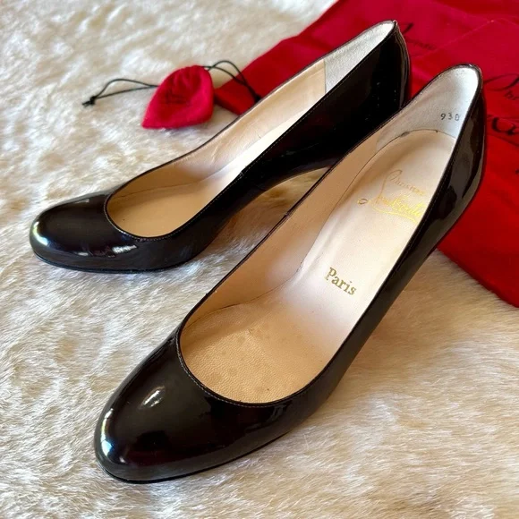 Christian Louboutin black patent round toe pumps 39.5 - Picture 2 of 15